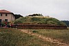 28-05-98 - Populonia - necropole - la tombe des chars.jpg